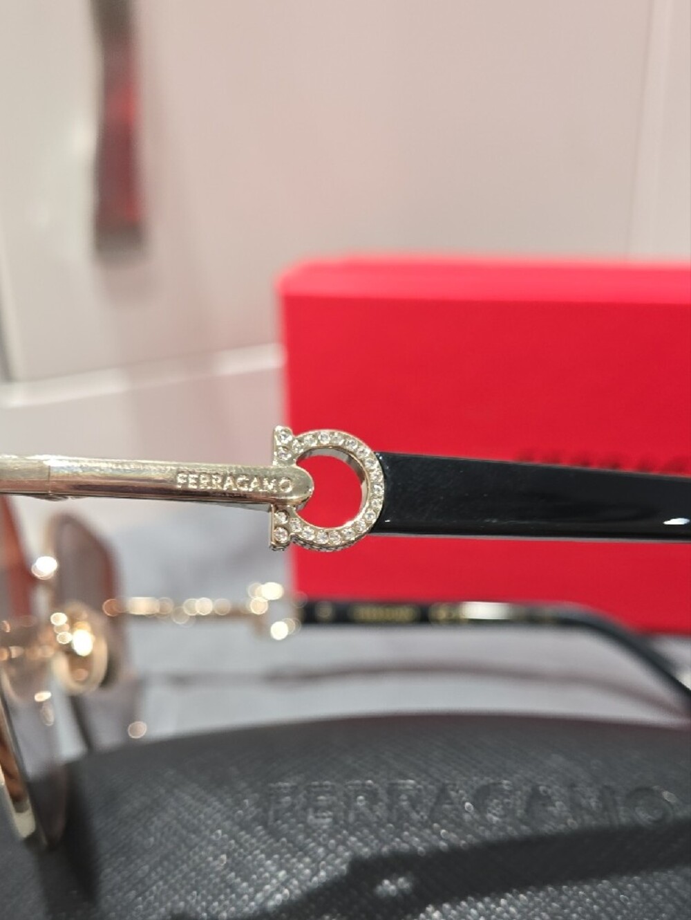 Salvatore Ferragamo Gold Frame Brown Gradient Sunglasses - Picture 3 of 6